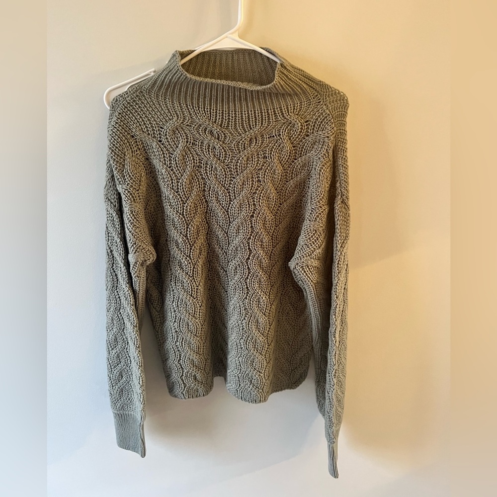 Turtle neck long sleeve